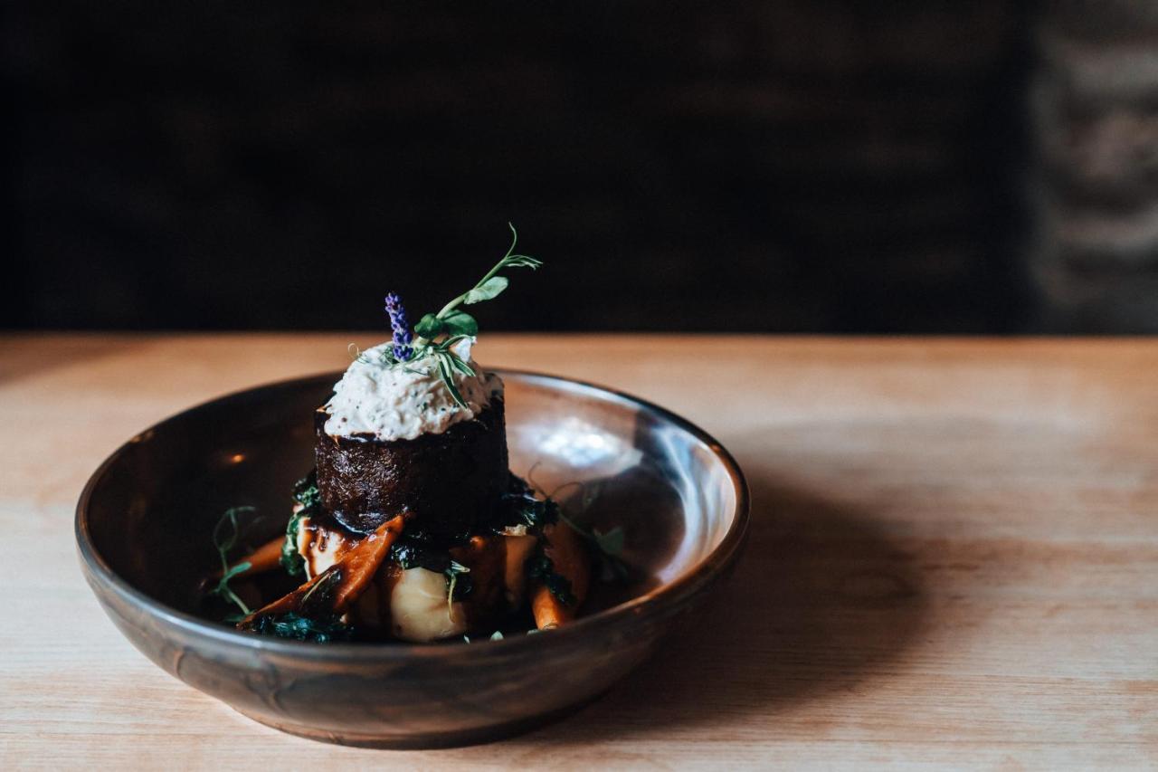 Cat And Custard Pot Inn Shipton Moyne ภายนอก รูปภาพ